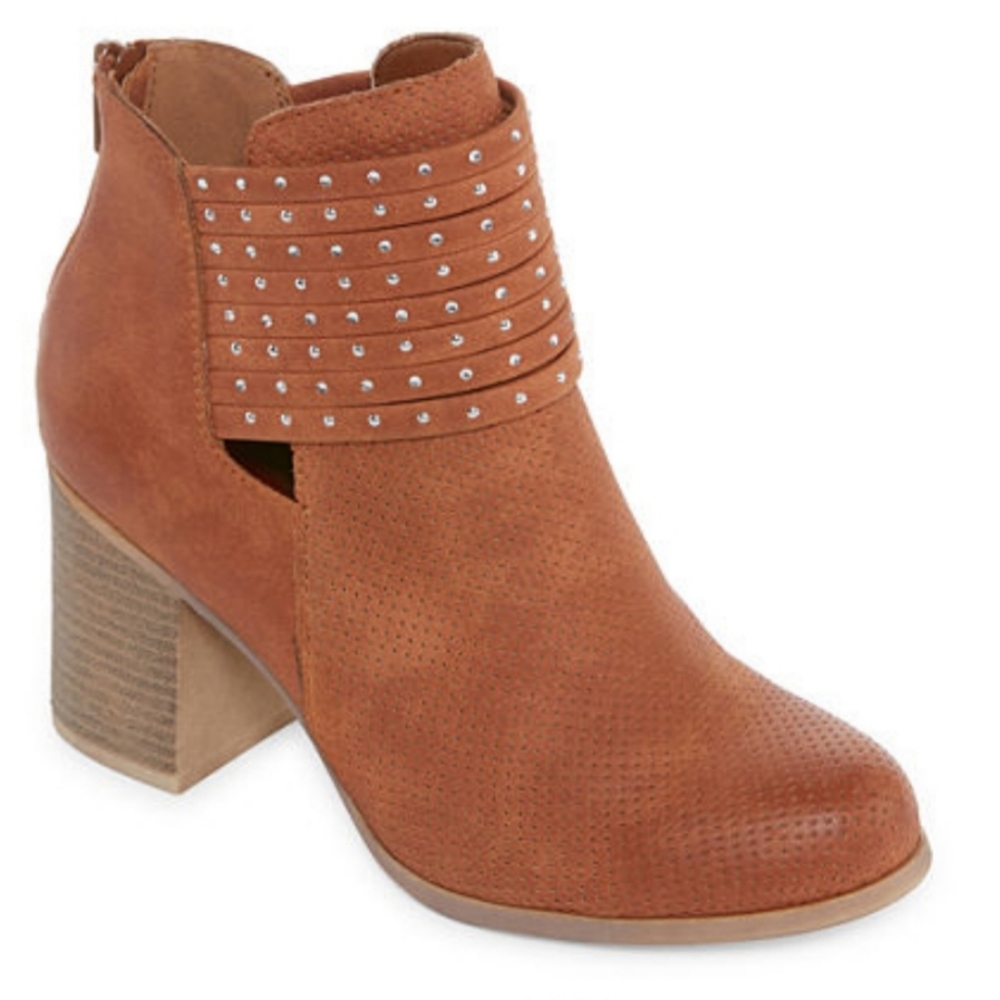 JustDolce by Mojo Moxy Nala Ankle Booties